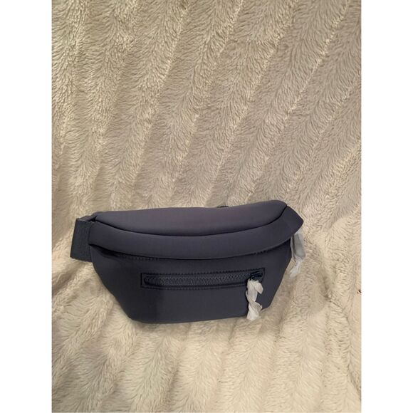 NWT Dagne Dover Ace Neoprene Belt Bag Fanny Pack in Ash Blue LIMITED EDITION - Picture 6 of 6